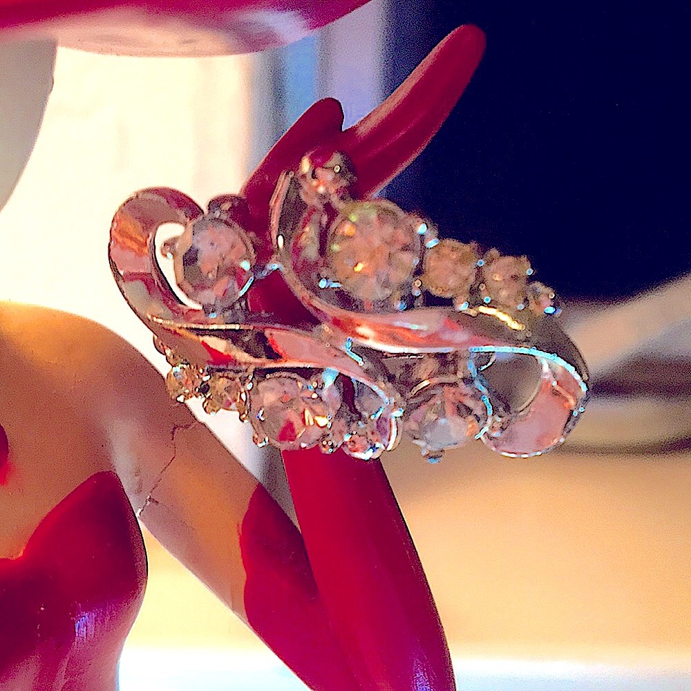 VINTAGE Crystal prong set silver clip earrings - Picture 5 of 7